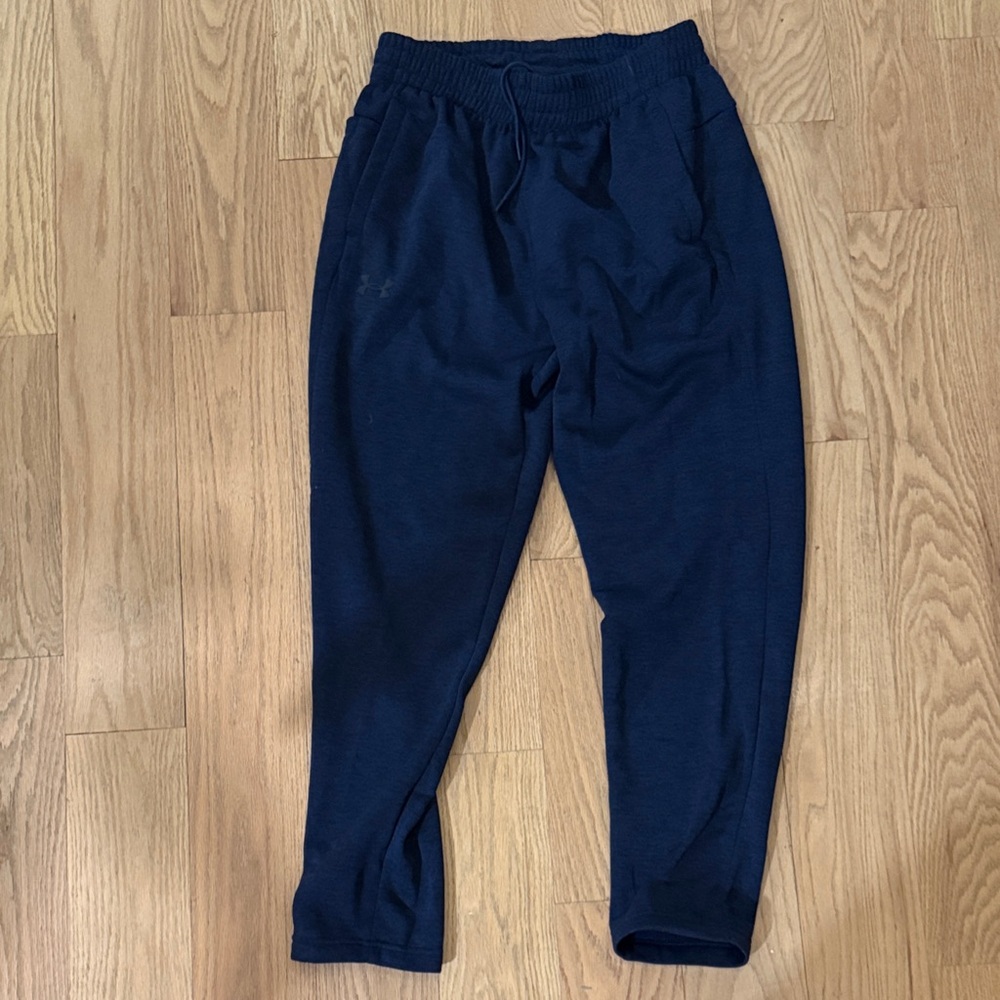 Men’s Large Under Armour Navy Blue Jogger Pants New with Tags